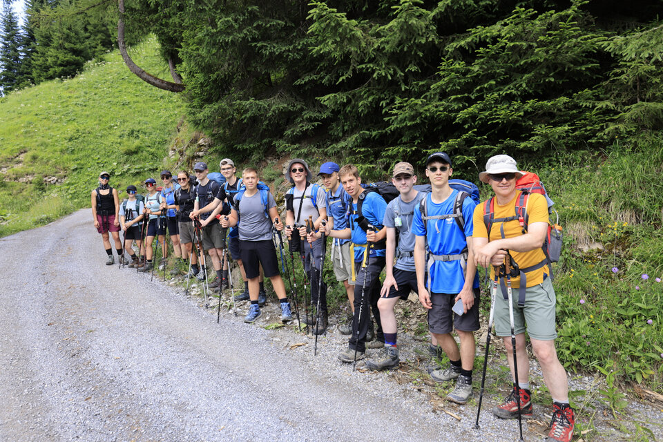 Schwer bepackt und hoch hinaus: Gewandert wurde auf dem europäischen Fernwanderweg E5, der von Obersdorf nach Meran verläuft.