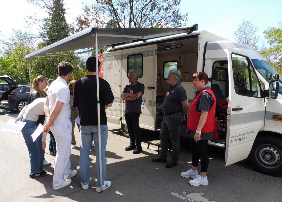 Austausch mit Medizinstudierenden am „medmobil“ 