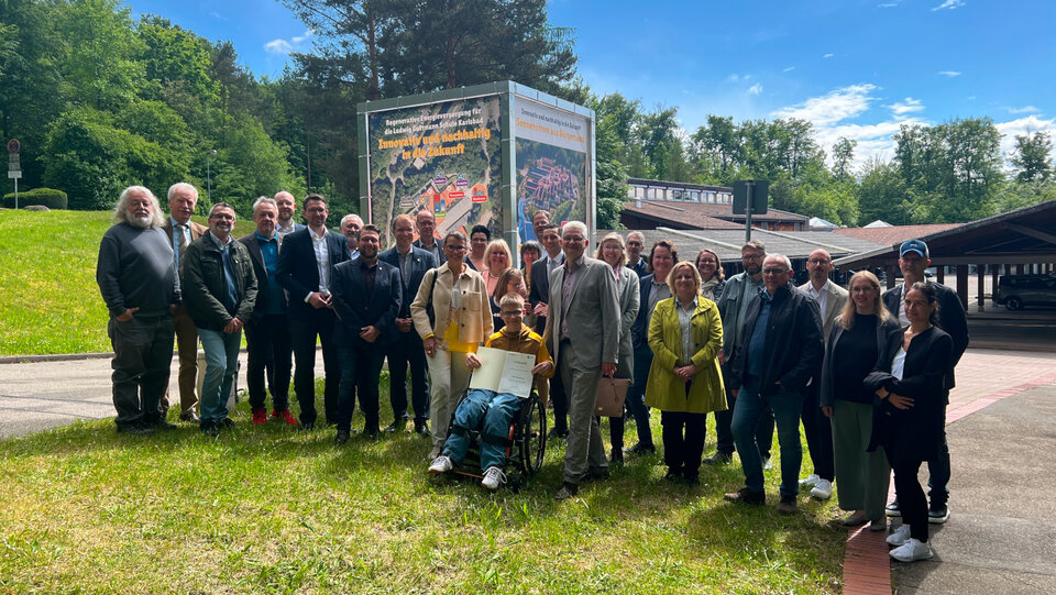 Mit Vorbild voran: An den SBBZ wird in die Zukunft investiert. Die Ludwig Guttmann Schule in Karlsbad wurde als Modellprojekt ausgezeichnet für ihre regenerative Energieversorgung.