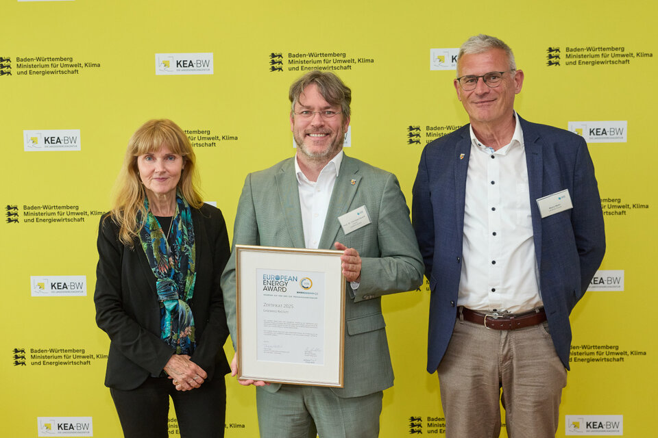Ministerialdirigentin Sibylle Hepting-Hug, Landrat Prof. Dr. Christian Dusch (Landkreis Rastatt) und Dezernent Mario Mohr vom Landkreis.