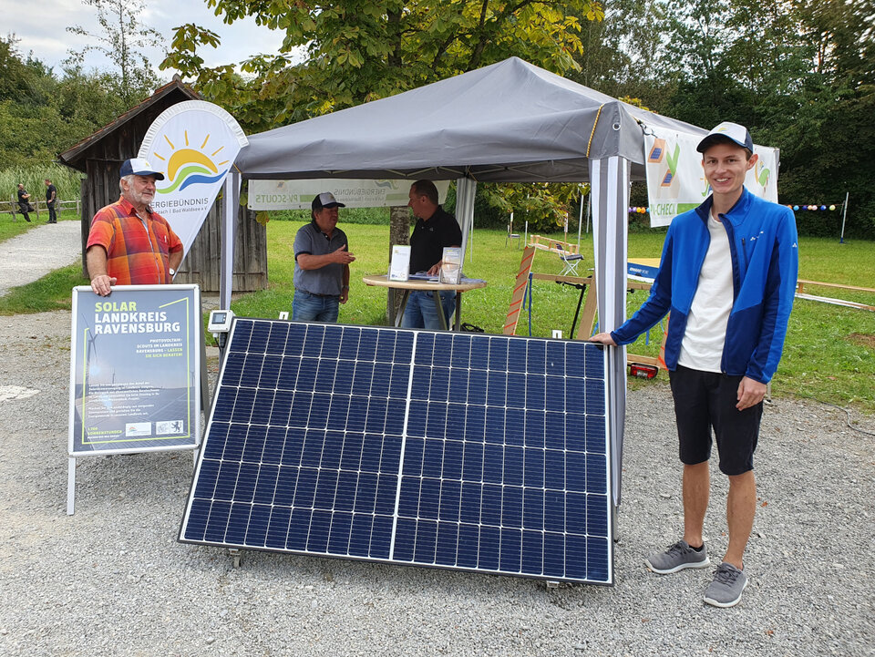 PV-Scouts informieren Bürgerinnen und Bürger.