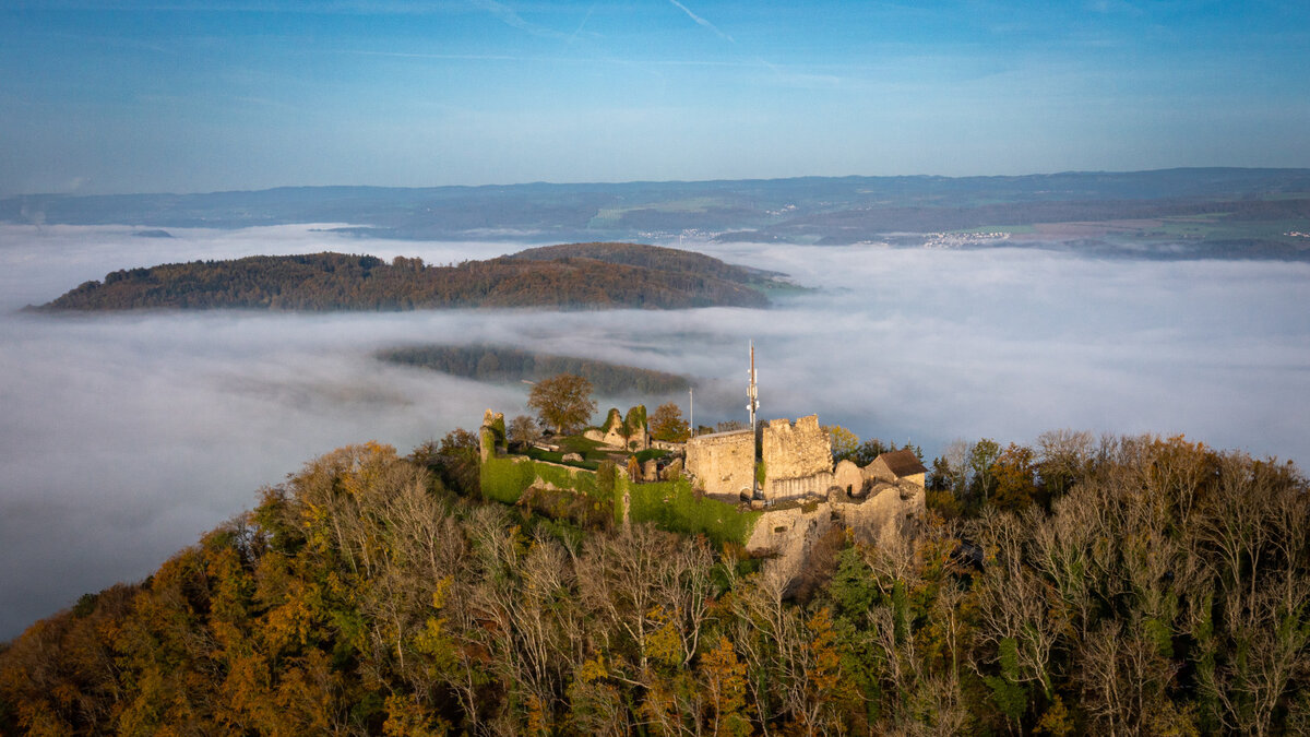 Die Burgruine Küssaburg ist nicht nur im Besitz, sondern auch das Wahrzeichen des Landkreises Waldshut.