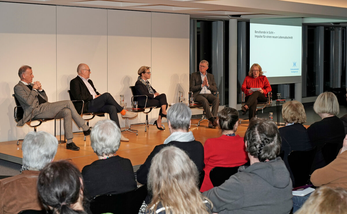 Die Teilnehmer auf dem Podium sprachen über die persönliche Vorbereitung auf den Ruhestand.