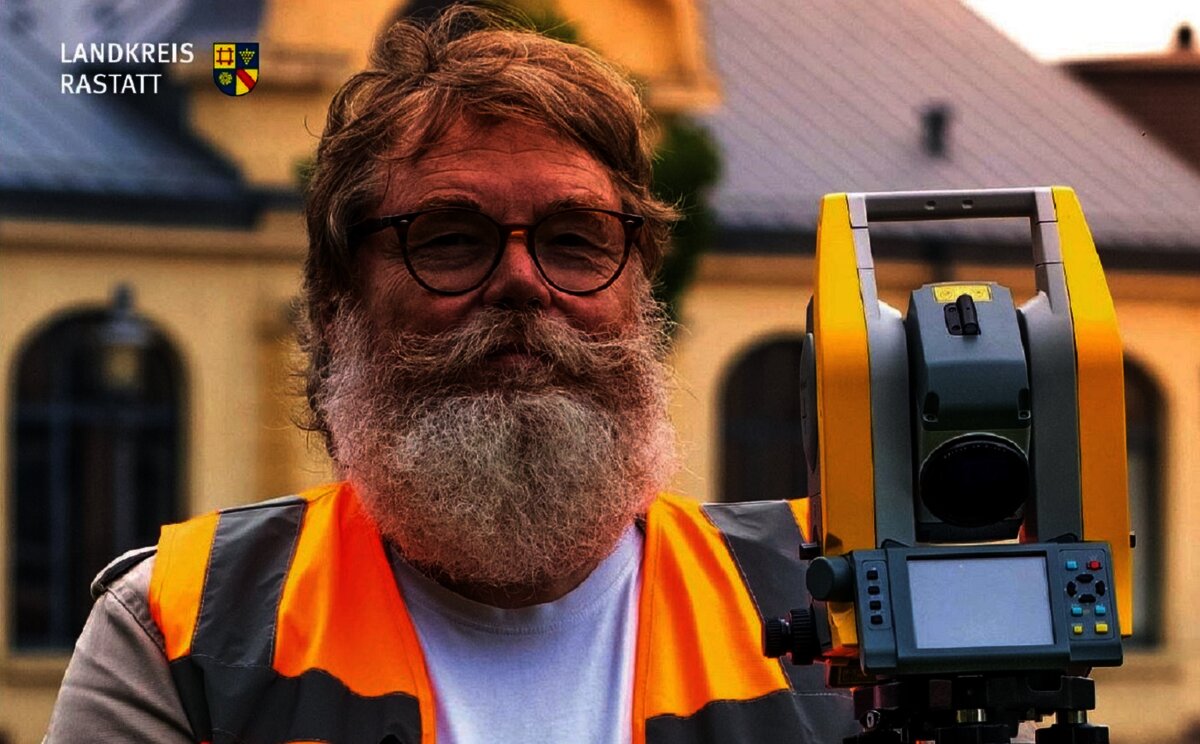 Jörg Baumann war bis zu seinem Ruhestand beim Landratsamt Rastatt im Fachbereich Flurneuordnung tätig.